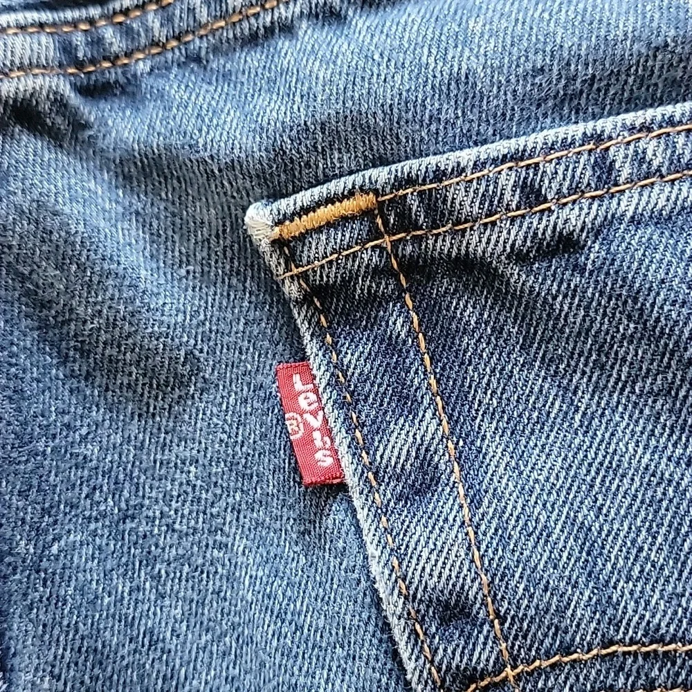 Levi's 505 Mens Classic Blue Jeans Size W34 L30 Roomier Fit In The Thighs/Ankle